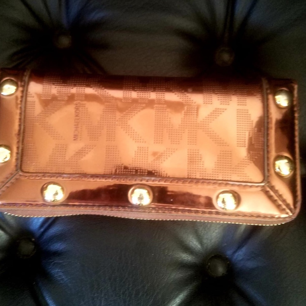 Michael Kors Womens Wallet Bag..